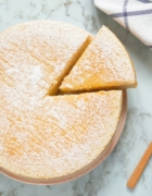 Tarte à la rhubarbe sans crème : une recette simple et délicieuse