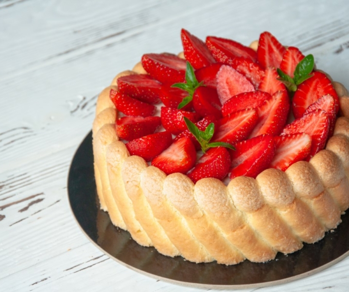 Charlotte aux fraises : recette accessible pour tous