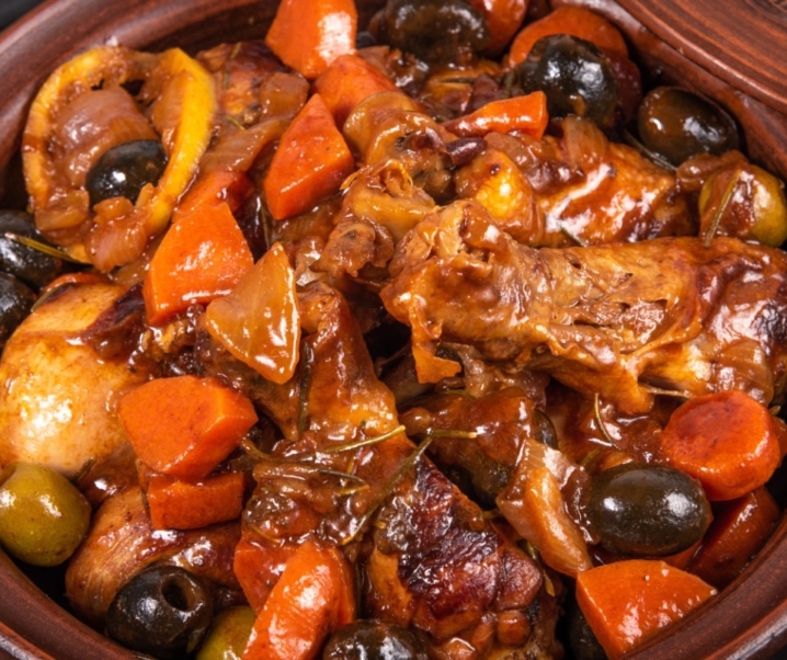 Vous aimez la tajine ? Trois alternatives aussi savoureuses, parfumées… et délicieusement dépaysantes